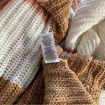 Full Circle Trends  Soft Knot Sweater Sz L NWOT Photo 4