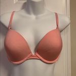 Daisy Fuentes  Pink Bra 36D Photo 0