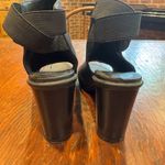 Reaction Kenneth Cole KENNETH COLE Reaction Fridah Fly Open Toe Bootie Heel  Photo 5