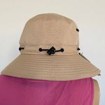 Adidas NWT Unisex Beige Adventure Bucket Hat Photo 1