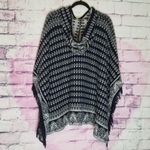Umgee  NAVY PRINT HOODED FRINGE KNIT PONCHO M/L Photo 1