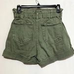 Hollister Mom Shorts Women's 1/25 Olive Green Ultra High-Rise 3" Slash Pockets Photo 4
