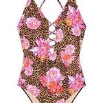 Victoria's Secret VICTORIA SECRET
Plunge One-piece & Matching Towel Photo 0