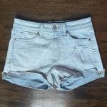 Old Navy  High Rise OG Straight Denim Shorts Light Wash size 4 Photo 0
