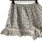 American Eagle Floral Ruffle Shorts Ivory Black Womens Medium Elastic Waist Photo 1