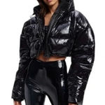 Good American  Womens Puffer Jacket 2 Cropped Black Hood Chic Bratz Glossy Photo 0