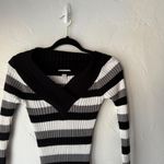 Love by Design Y2k Striped V Neck Fitted Sweater Gray Medium Snatched Grunge Photo 2