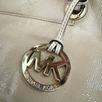 Michael Kors Jet Set Beige Patent Leather Shoulder Tote Bag Nude Tan Photo 3