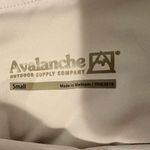 Avalanche  Women's yoga pants Photo 4