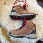 Columbia  Newton Ridge Plus Waterproof Amped Hiking Boots Size 6.5 Photo 4