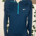 Nike  Quarter Zip Workout Long Sleeve Photo 0