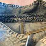 American Eagle high rise mom jeans size 6 short light wash distressed straight Photo 4