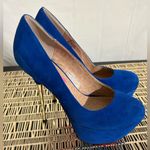 Betsey Johnson Betsey‎ Johnson Giselle Blue Suede Heels with Hot Pink Sole Photo 1