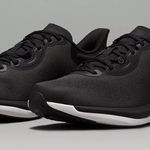 Lululemon  Women's Chargefeel 2 Low Workout Shoe 9 Photo 0