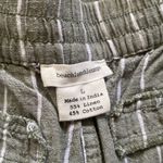 Beach Lunch Lounge women’s green stripe linen cotton Bermuda shorts, size large Photo 2