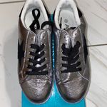 NIB Anna Gray/Black Star Cutout Sneakers 8 Gray Photo 0