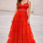 Stunning Scarlet Layered Prom Dress Red Size L Photo 0