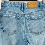 ZARA  High Waisted Light Washed Straight Legs 5 Pockets Raw Hem Jeans Size 4 Photo 5