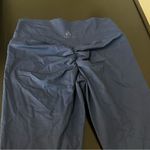 Ryderwear  scrunch bottom capri length leggings navy blue sz XL Photo 1