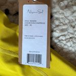 Niyama Sol NWT XS Wander leggings in vivid chartreuse workout yoga pockets Yellow Photo 1