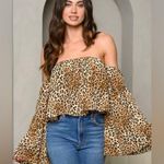 Fantastic Fawn NWOT Animal Print Off-the-Shoulder Floral Top – Size Medium Photo 1