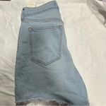 Abercrombie & Fitch  High Rise Dad Shorts Photo 3