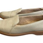 Naturalizer SOUL Yippee Faux Leather Slip On Flat Shoes in Stone Size 7.5 Tan Photo 1