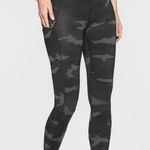 Athleta  Camo Contender 7/8 Tight Leggings Gray Camouflage Photo 2