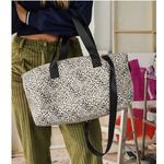 NWT MALI & LILI Weekender Bag Black Photo 3