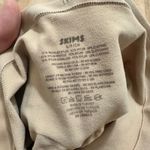 SKIMS  | NEW Seamless Sculpt Mid Thigh Above Knee Shapewear Shorts, Clay, XXS Photo 5