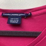 Ralph Lauren v-neck tee. Size Medium. Fushia Photo 4