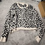 Cheetah sweater Multiple Size M Photo 0