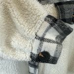 Boutique black and white plaid fluffy teddy shacket size medium Photo 3