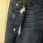 Old Navy  Womens Distressed Boyfriend Denim Shorts Sz 6 Photo 2