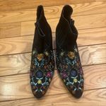 Nordstrom Diba Black Suede Embroidered Floral Boho Ankle Booties Size 7.5. Photo 2