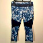 Lululemon - Mesh With Me Crop Leggings- Seaside Alberta Lake/Naval Blue- Size 8 Photo 2
