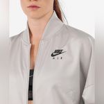Nike NWT Women’s Air Sportswear Cropped Light Grey Jacket 1X Photo 15