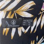 Volcom Gen wow Tropical Floral Black Button-Up Women's Top Hawaiian shirt resort Photo 4