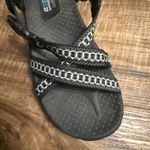Skechers  Reggae Kooky black and white‎ outdoor river style sandals Sz 7 Photo 6