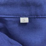 Blue linen short sleeve shirt, ladies small short sleeve relaxed fit button down Photo 5