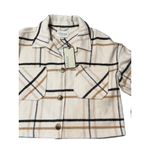 Stoosh NWT  Women Medium Boxy Cropped Plaid Shacket Beige Wool Blend 20"x20" Cozy Photo 2