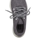 Steve Madden ✨HP✨
Women's Traveler Sneakers✨ Photo 3