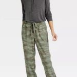 Knox Rose Green Camouflage Joggers Elastic Waist Drawstring Women's Size XL Photo 0