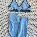 Alo Yoga  Set Photo 2