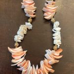 Peach and White Shell Choker Photo 3