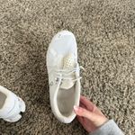 on cloud  Shoes Photo 6