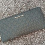 Michael Kors Micheal kors brown monogram zip wallet Photo 0