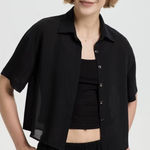 Uniqlo Classic Short Sleeve Shirt NWT Photo 0