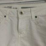 DKNY White Jean Shorts with Cuffed Hem and Relaxed Fit size 4 (257) Photo 1