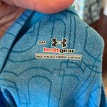 Under Armour  Heat Gear Lightweight Athletic Top Photo 7